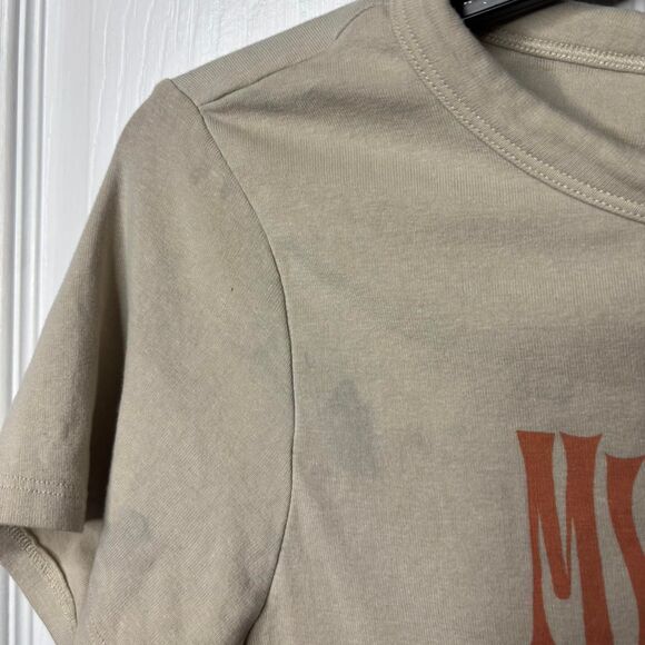 Cotton On Large Minimalist Burnt Orange & Cream Graphic Crop T-Shirt Beige - Picture 7 of 8